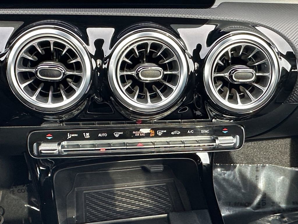 Used 2025 Mercedes-Benz CLA 250 CLA 250 image 18