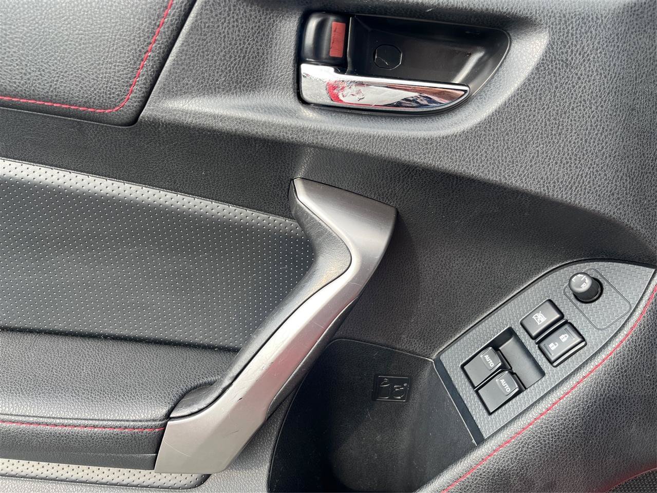 Used 2015 Scion FR-S RWD image 19