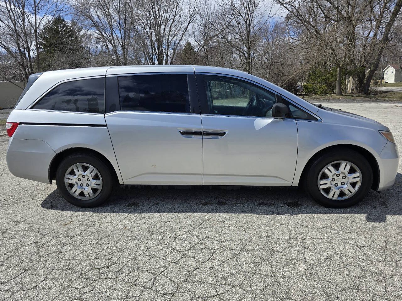 Used 2011 Honda Odyssey LX image 4