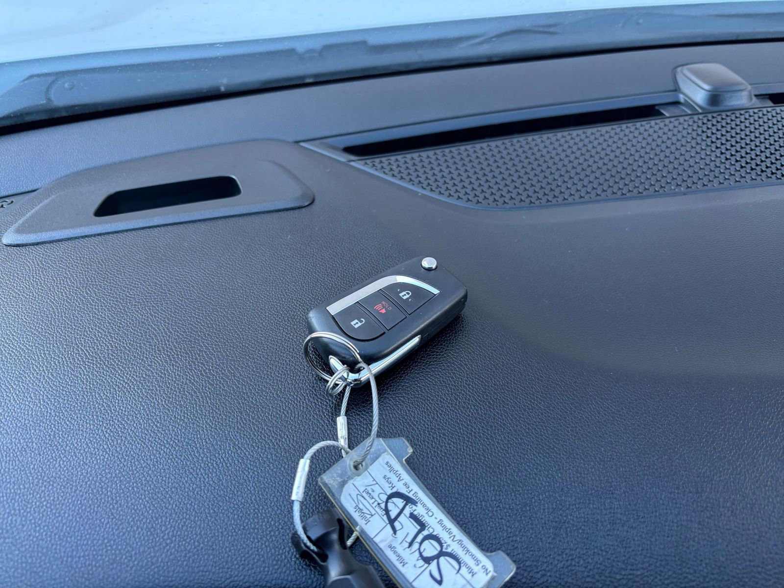 Used 2025 Toyota RAV4 LE image 21