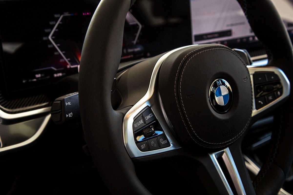 New 2026 BMW X5 M60i image 17