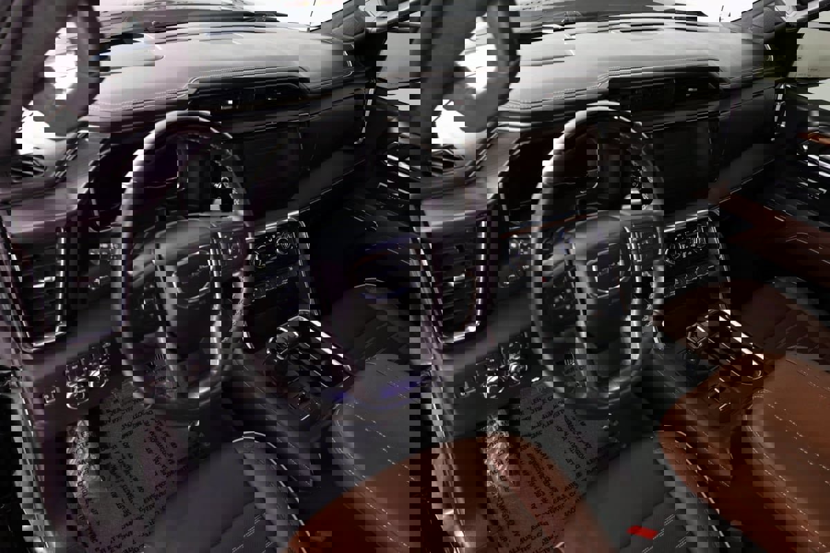 Used 2024 GMC Sierra 1500 Denali Ultimate image 24