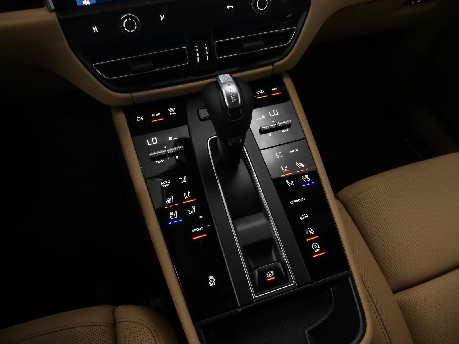 Used 2025 Porsche Macan image 29