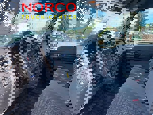 Used 2016 Ford F550 4x4 Crew Cab Super Duty image 7