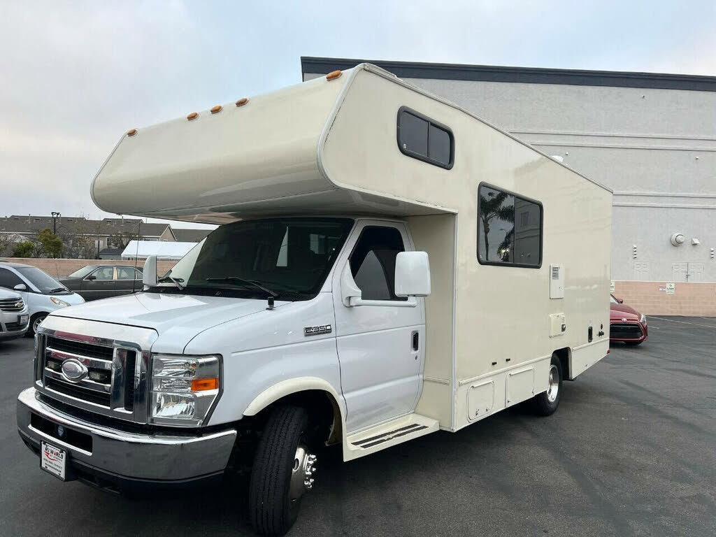 Used 2014 Ford E-350 and Econoline 350 Super Duty image 4