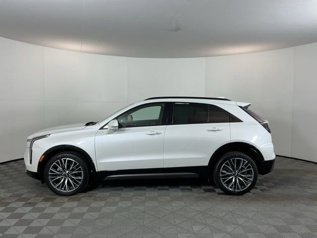 Used 2024 Cadillac XT4 Sport image 8