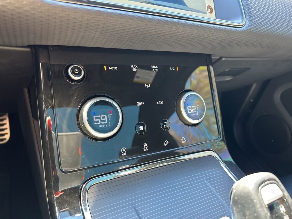 Used 2023 Land Rover Range Rover Evoque R-Dynamic S image 36