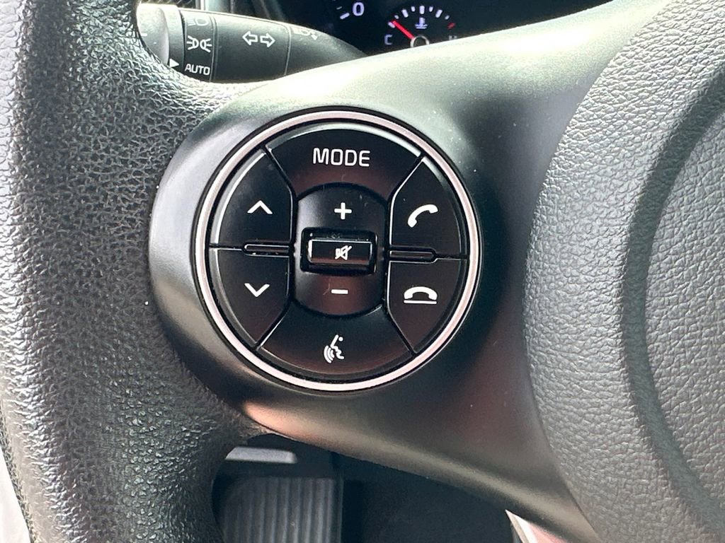 Used 2020 Kia Soul S image 22
