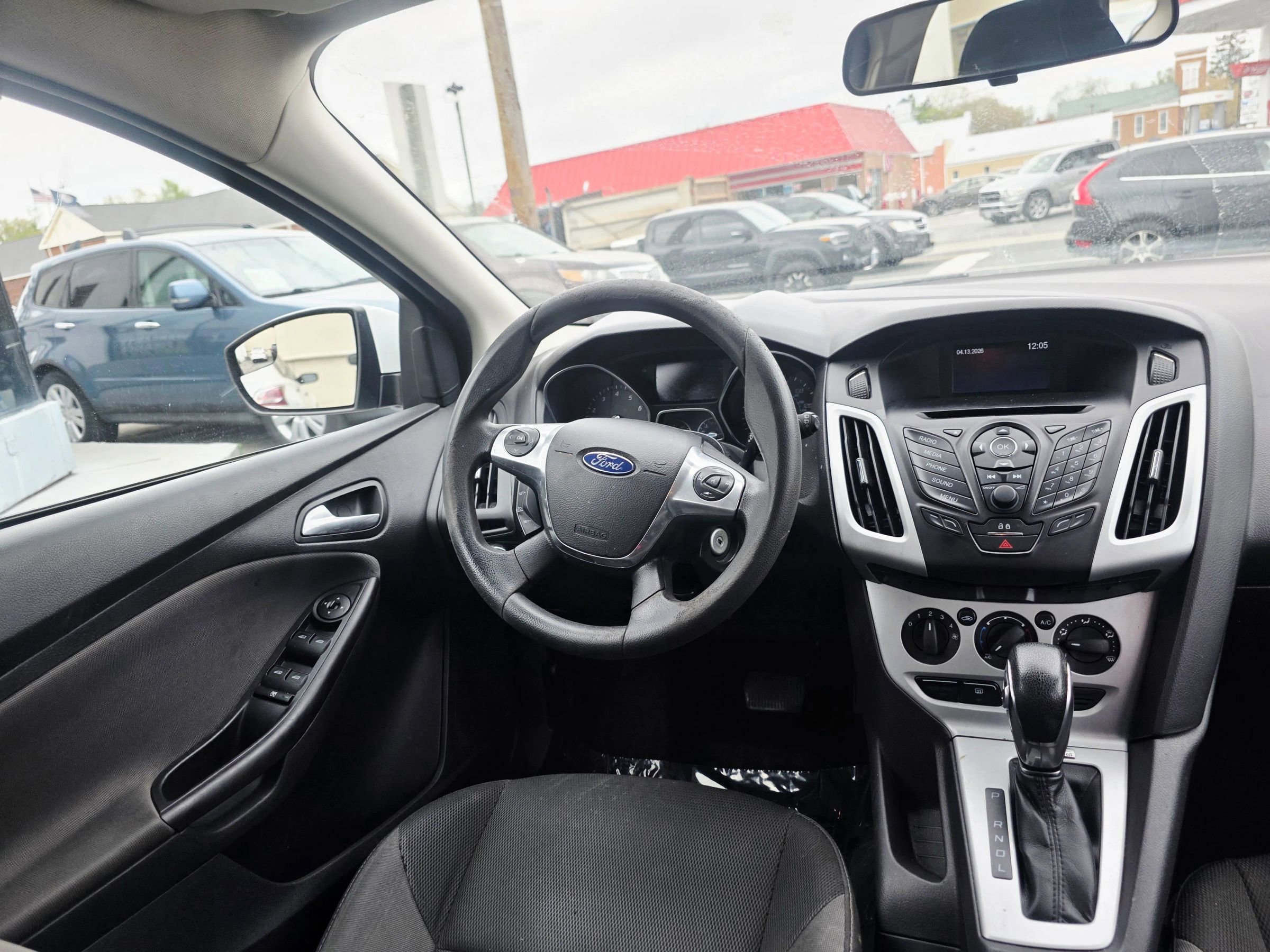 Used 2014 Ford Focus SE FWD image 17