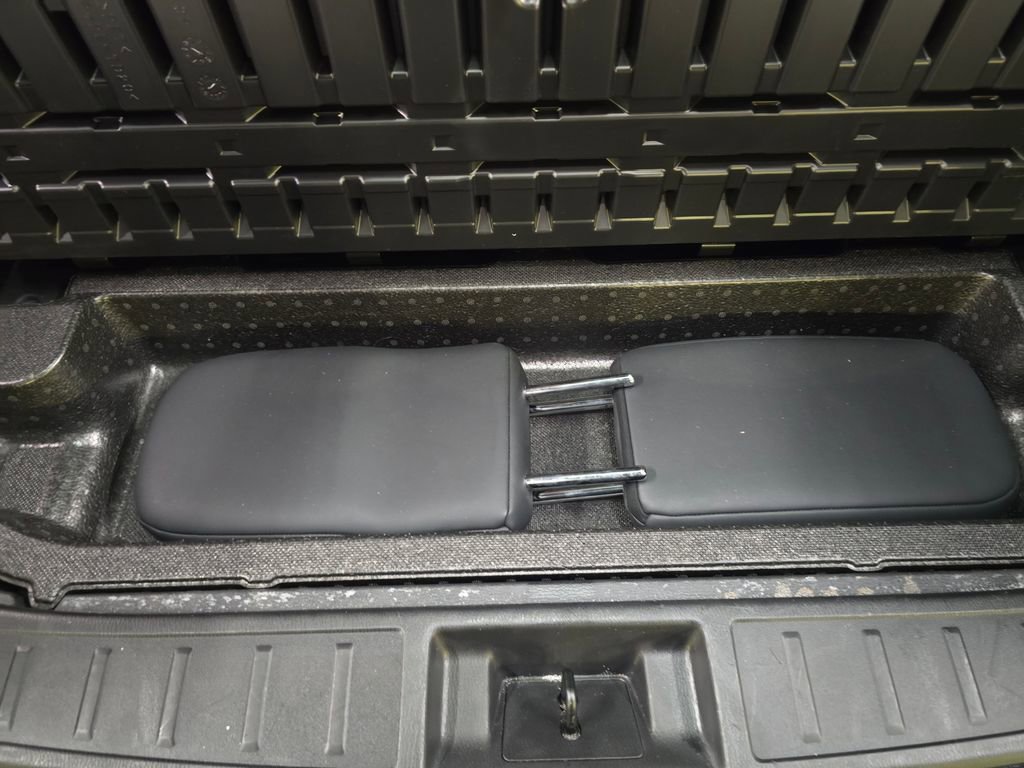 Used 2025 Mitsubishi Outlander SE FWD image 42