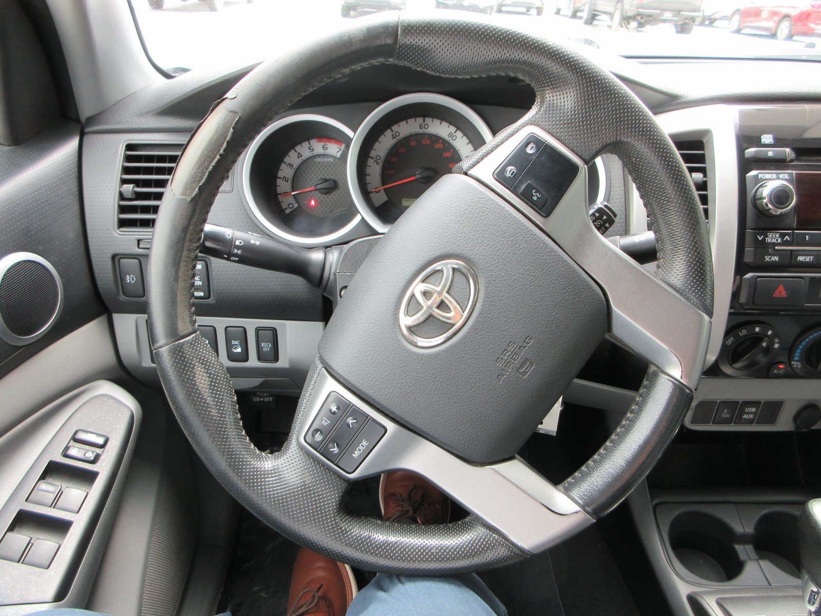 Used 2012 Toyota Tacoma 4x4 Double Cab w/ TRD Off-Road Pkg image 31