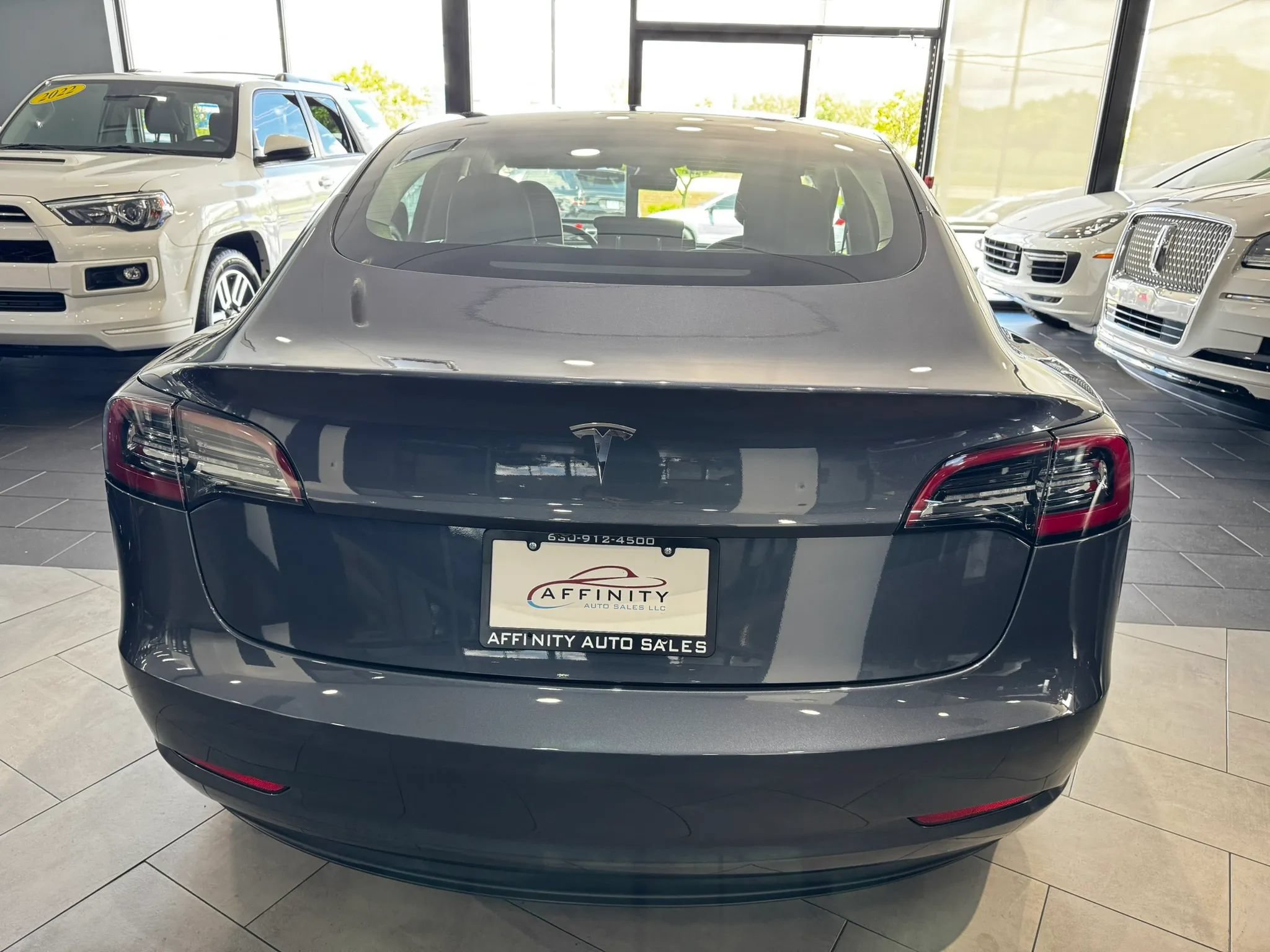 Used 2023 Tesla Model 3 Standard Range RWD image 3