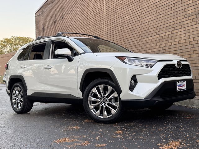 Used 2021 Toyota RAV4 XLE Premium image 40