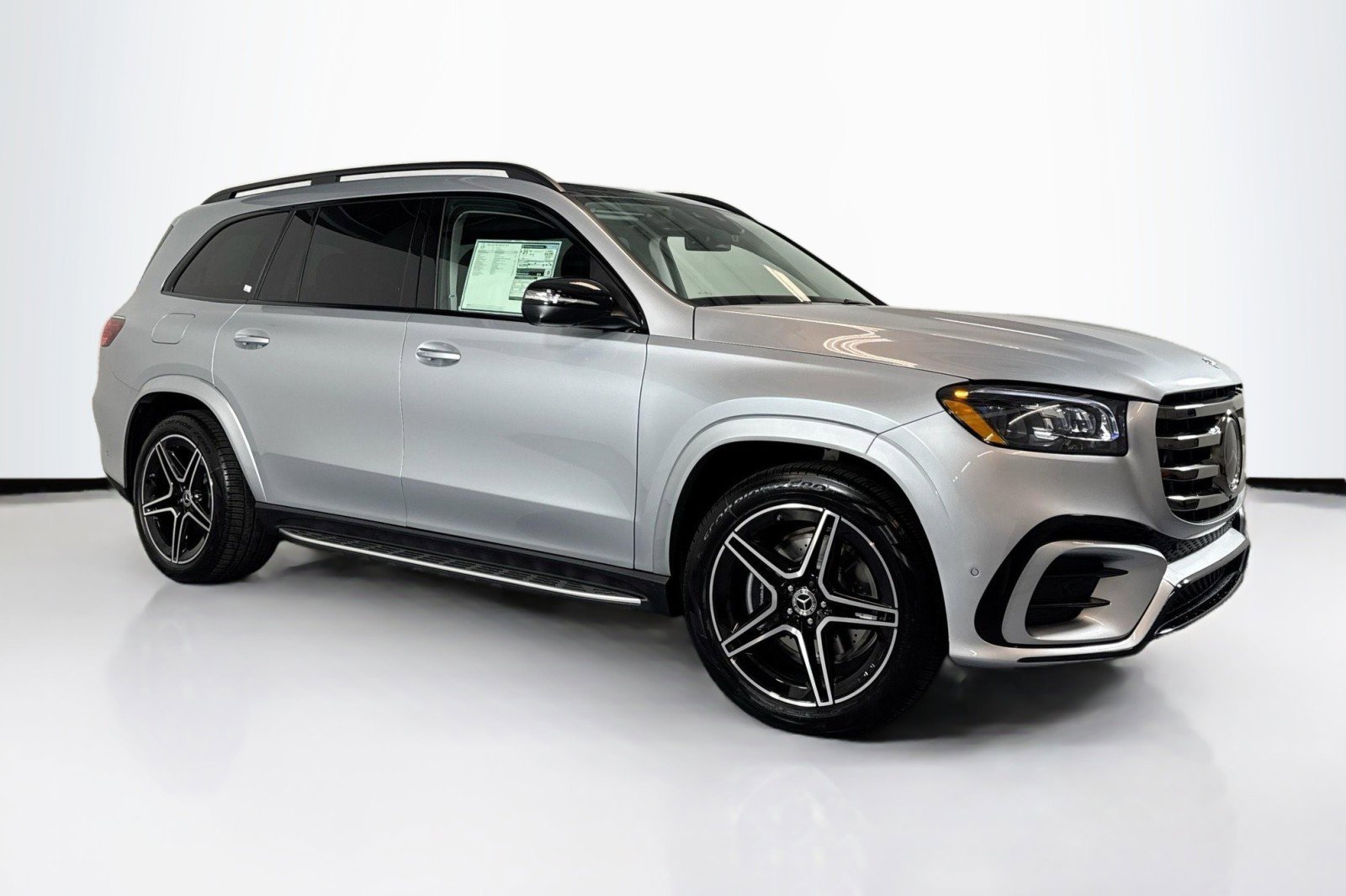New 2026 Mercedes-Benz GLS 450 4MATIC image 3
