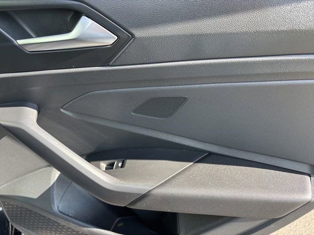 Used 2025 Volkswagen Jetta S image 32