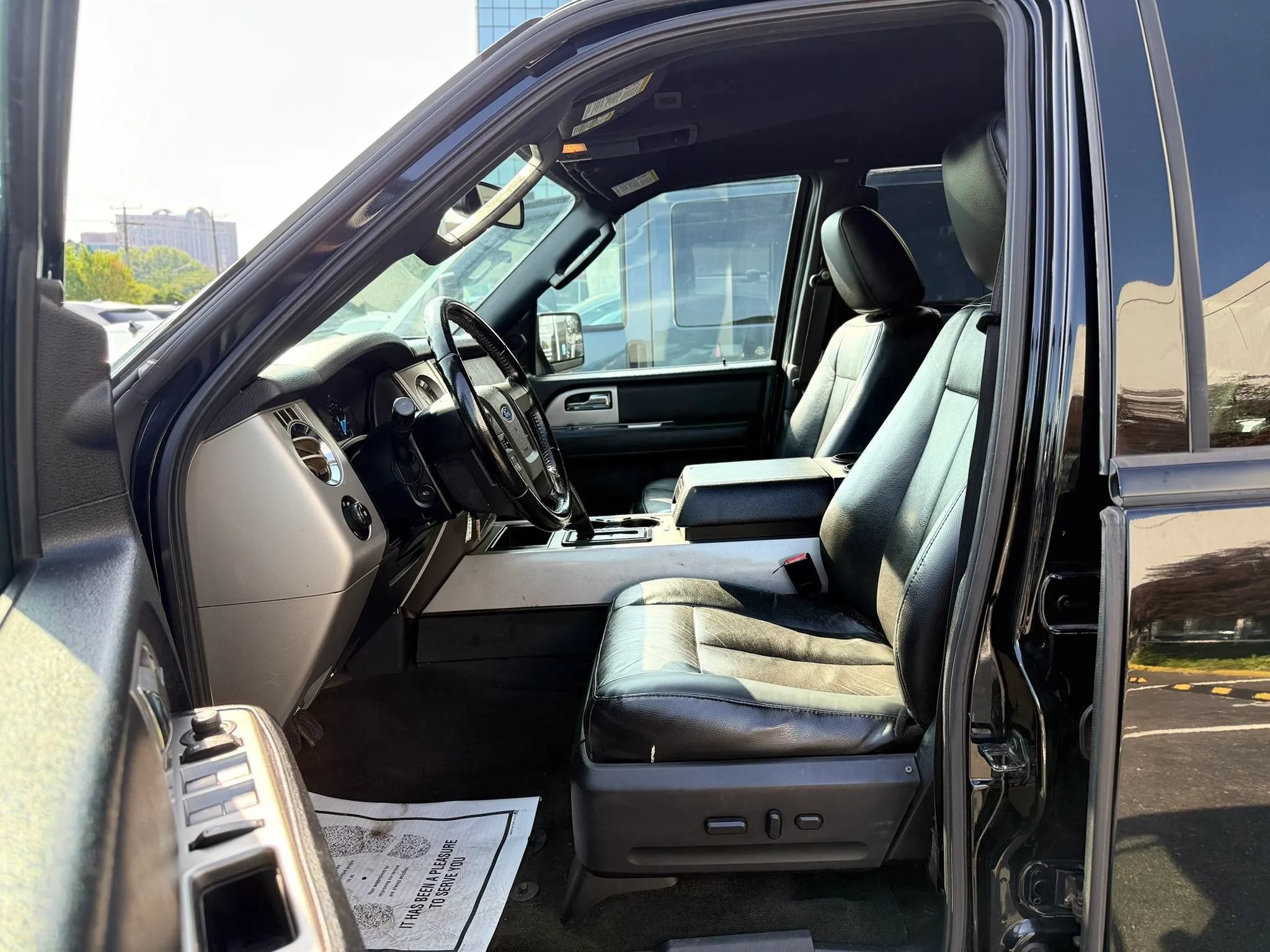 Used 2016 Ford Expedition EL XLT w/ Equipment Group 201A AWD/4WD image 10