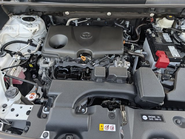 Certified 2025 Toyota RAV4 LE AWD/4WD image 33