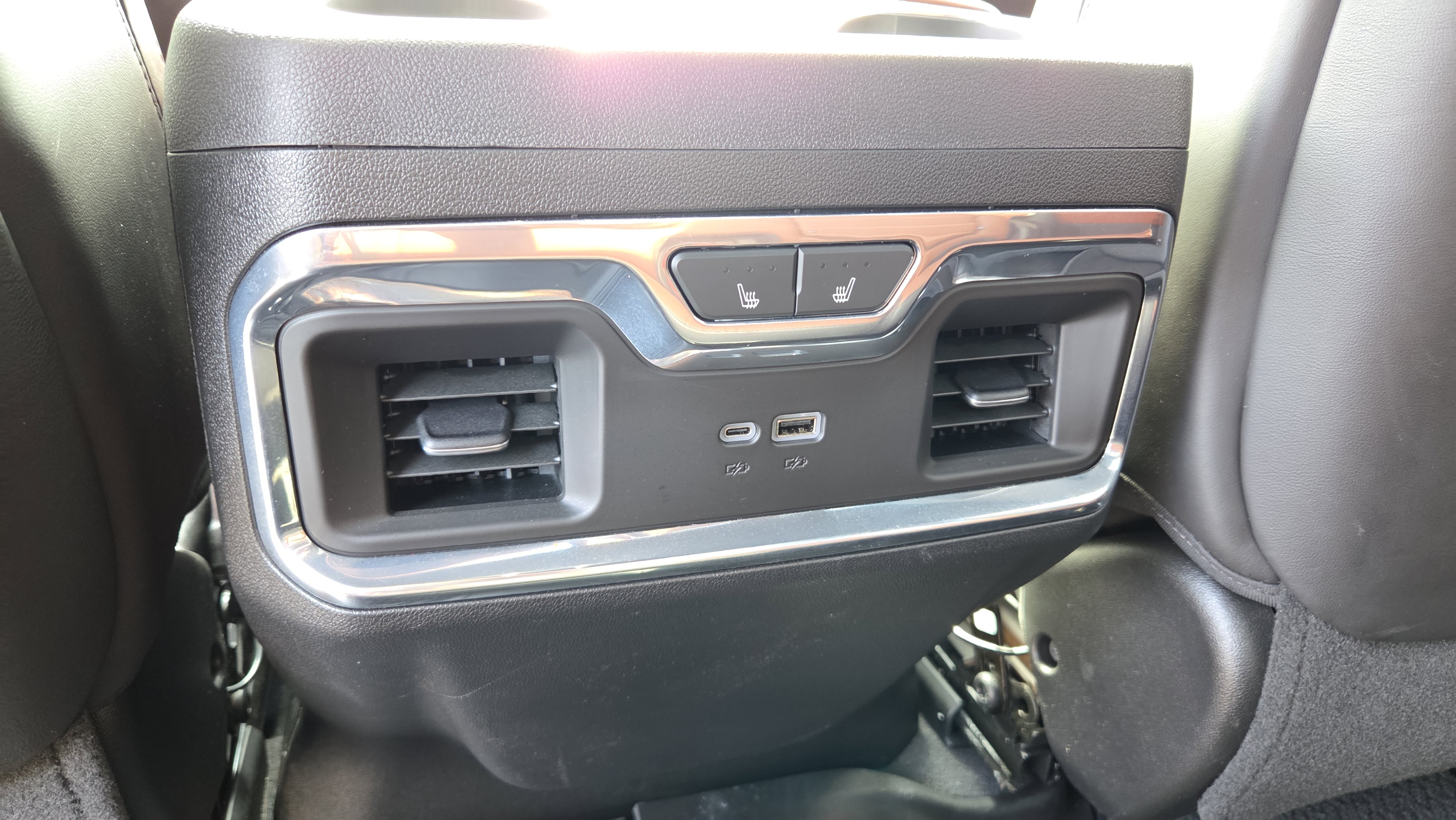 Certified 2024 GMC Sierra 2500 Denali Ultimate w/ Max Trailering Package image 14