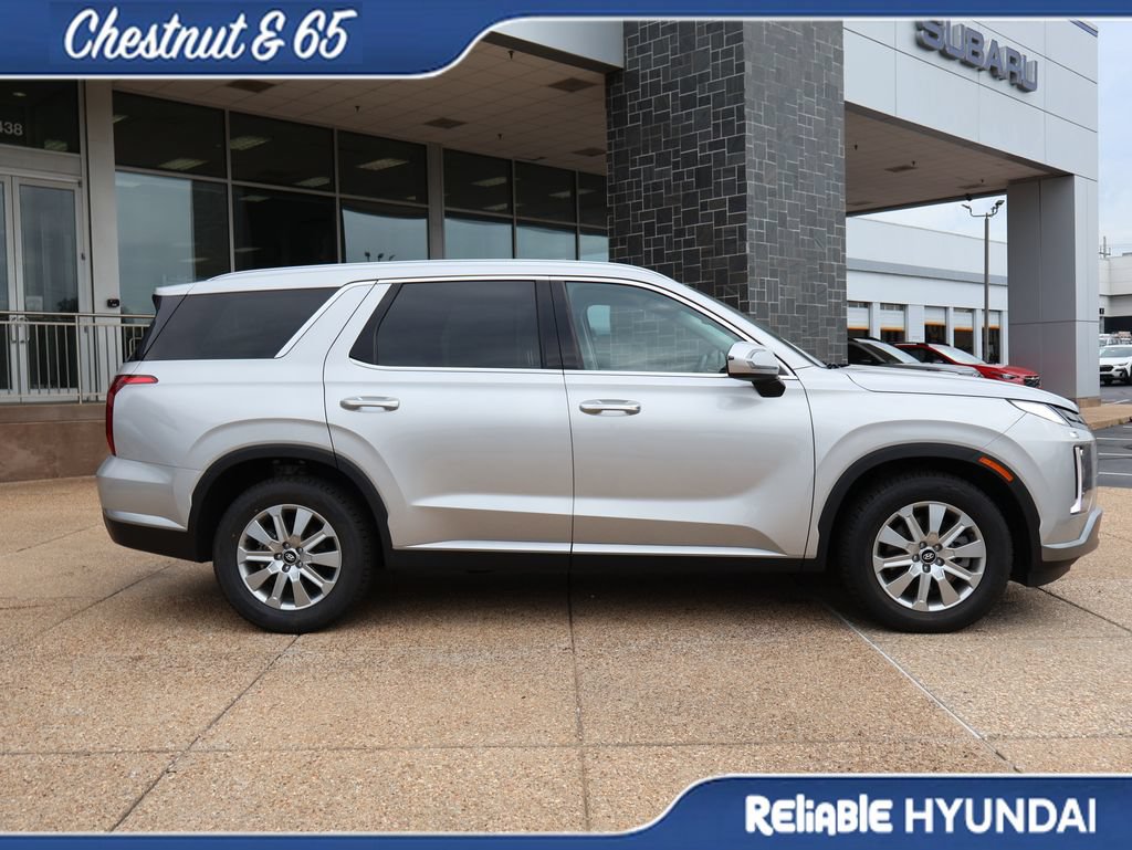 Certified 2025 Hyundai Palisade SEL FWD image 7