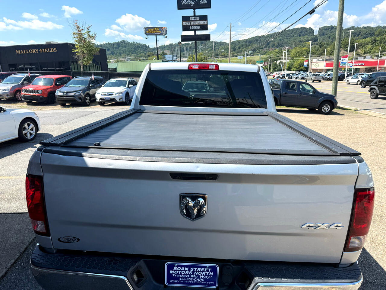Used 2015 RAM 3500 Tradesman w/ Chrome Appearance Group image 21