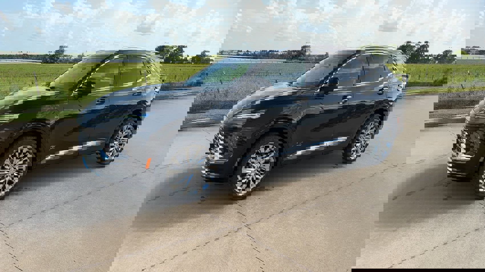 New 2025 Buick Envision Avenir image 4