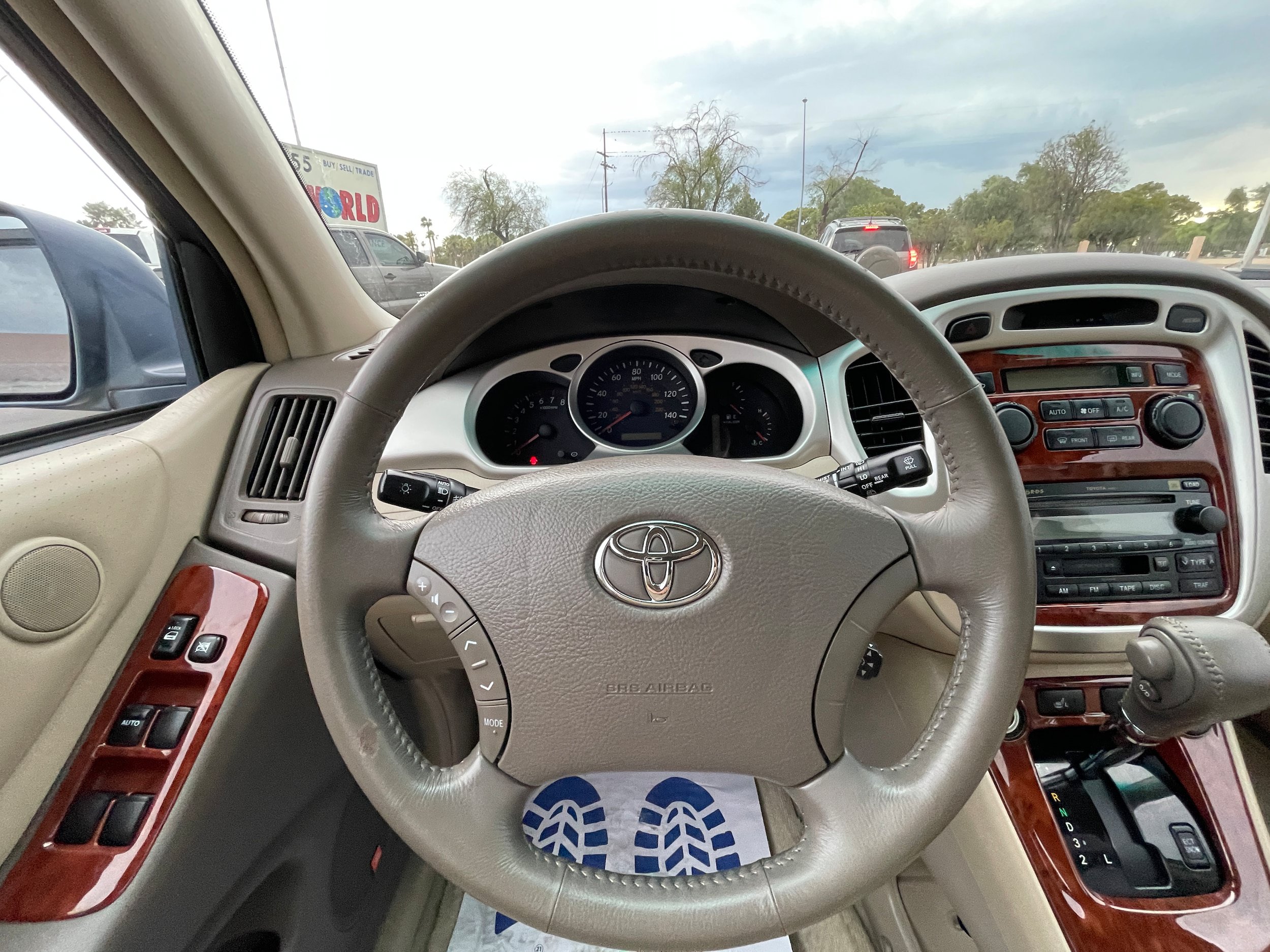 Used 2005 Toyota Highlander 2WD V6 w/ 3rd Row image 13