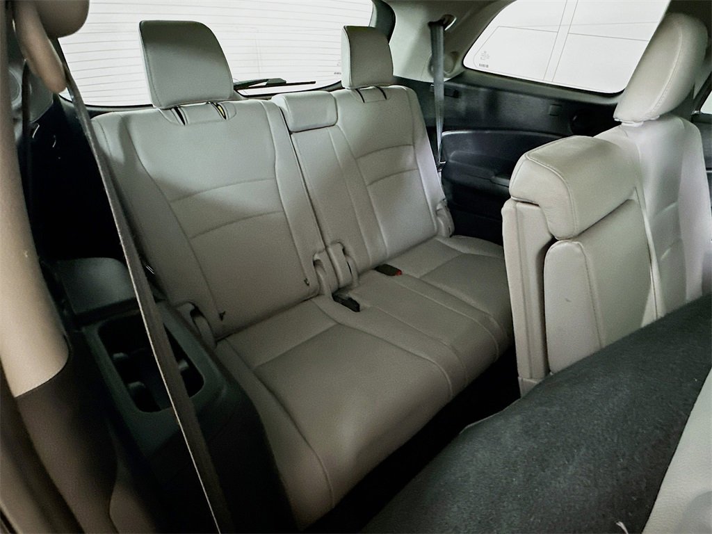 Used 2017 Honda Pilot Touring image 14