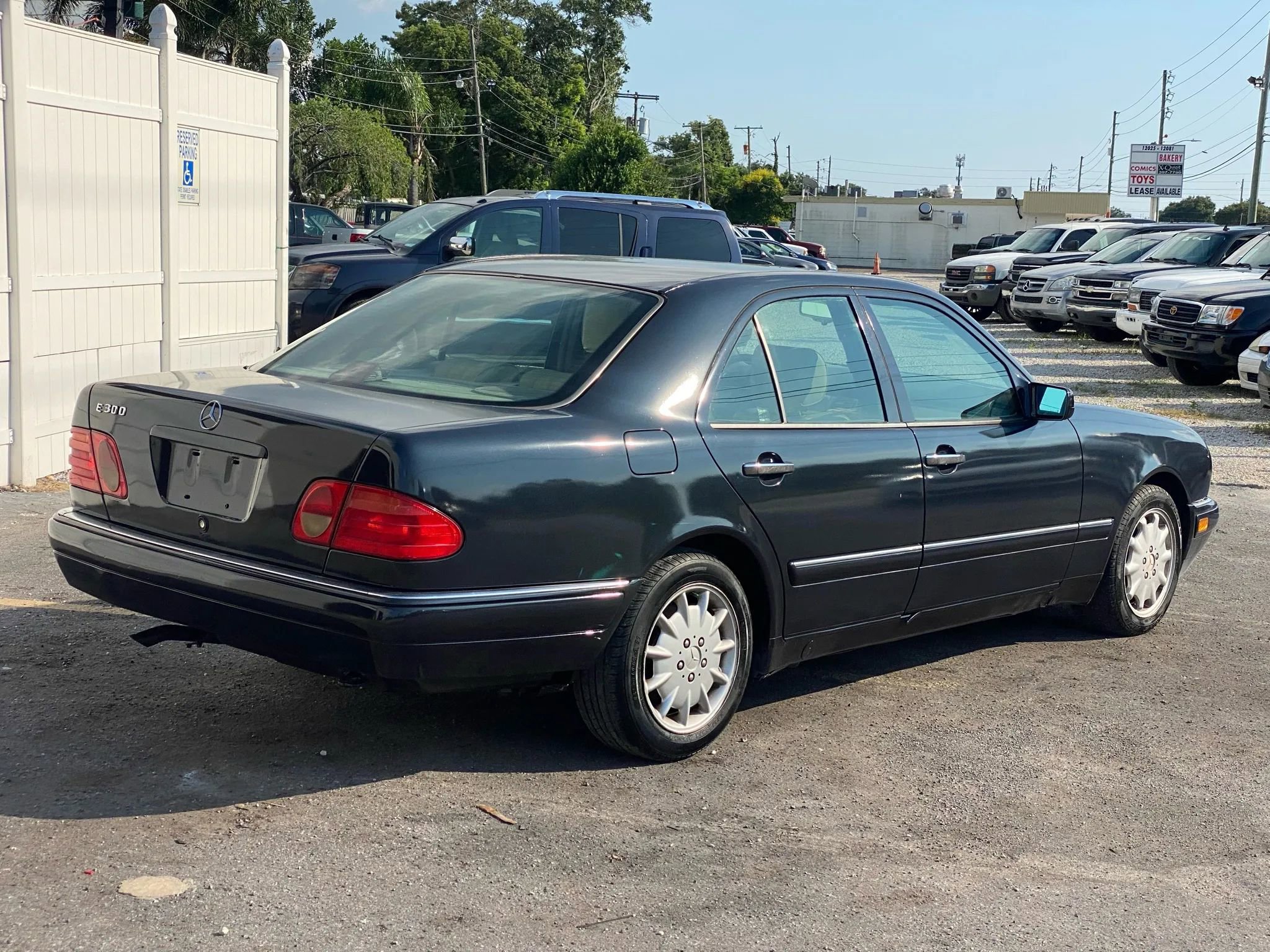 Used 1996 Mercedes-Benz E 300 Sedan image 3