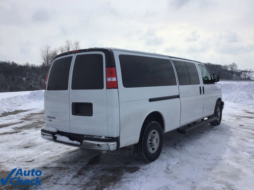 Used 2023 Chevrolet Express 3500 LT w/ LT Preferred Equipment Group image 3