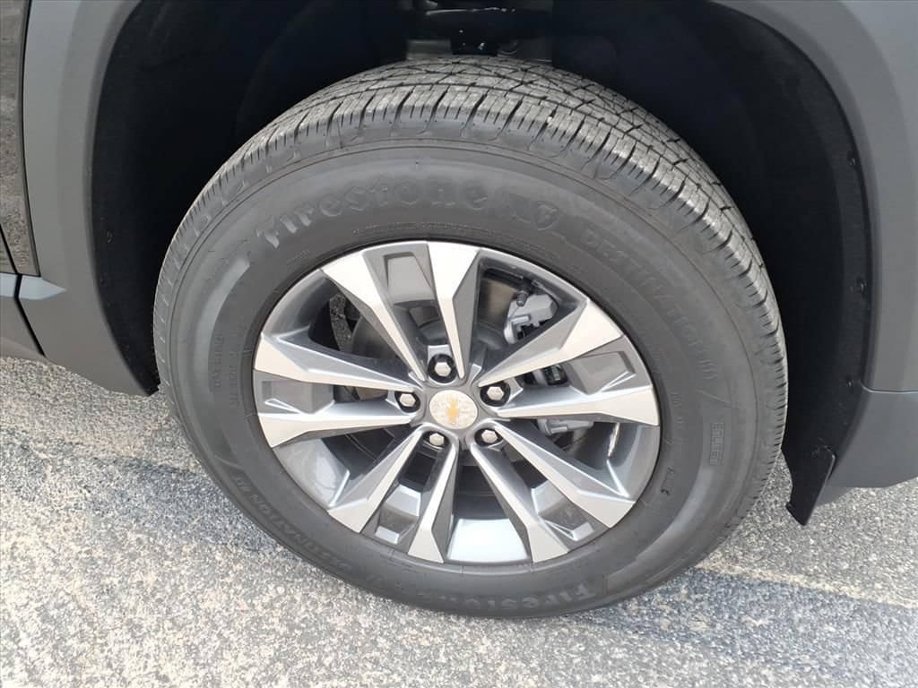 New 2026 Chevrolet Equinox LT w/ Convenience Package II FWD image 11