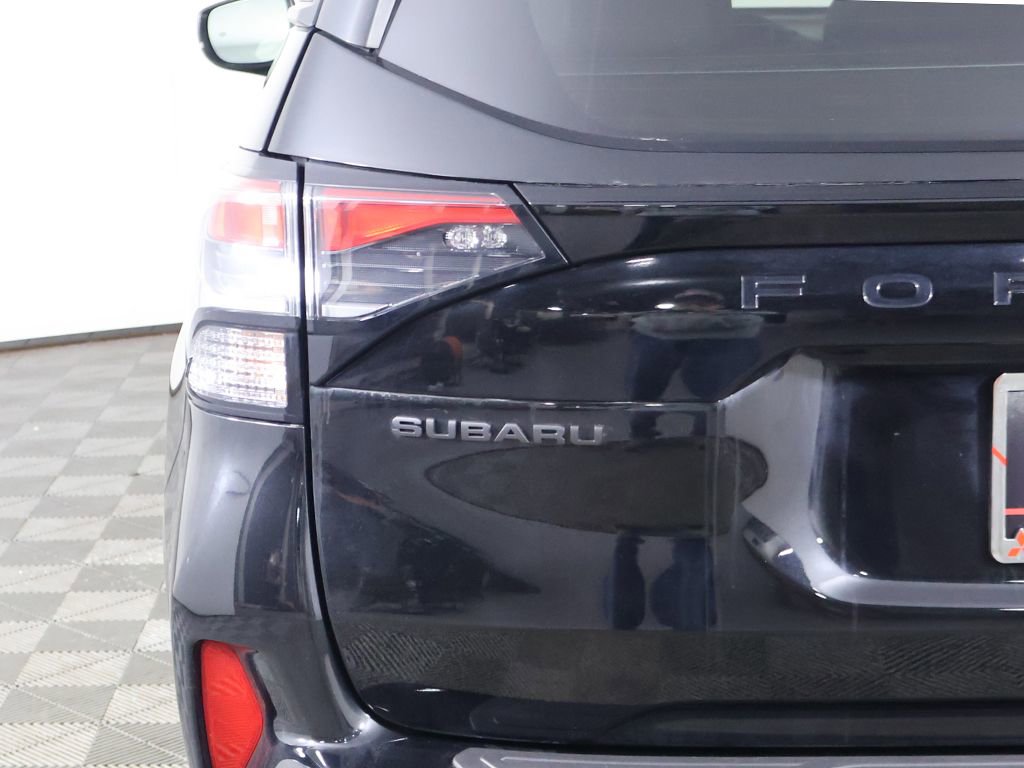 Used 2025 Subaru Forester Limited w/ Popular Package #1 AWD/4WD image 17