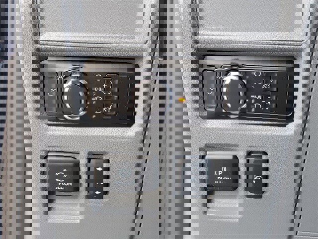 New 2025 Ford F150 Lightning XLT image 15