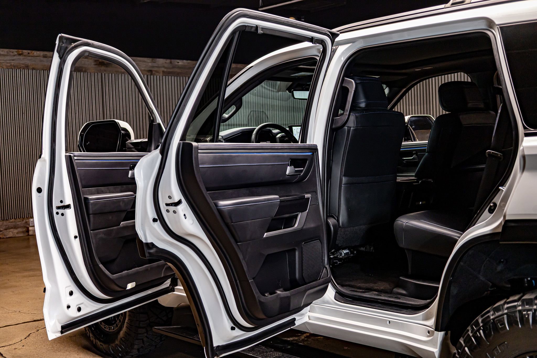 Used 2024 Toyota Sequoia Platinum image 30