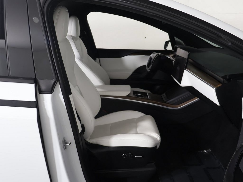Used 2022 Tesla Model X AWD/4WD image 28