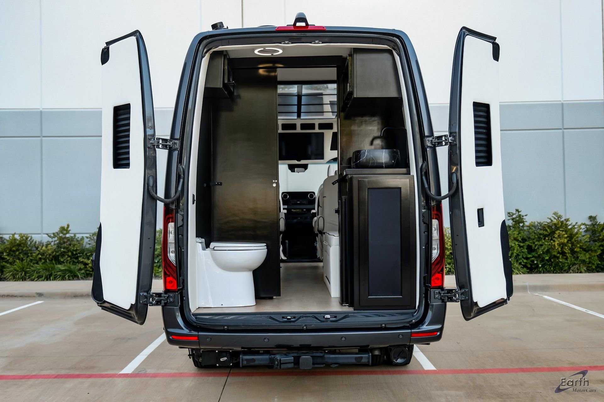 Used 2023 Mercedes-Benz Sprinter 3500 image 95