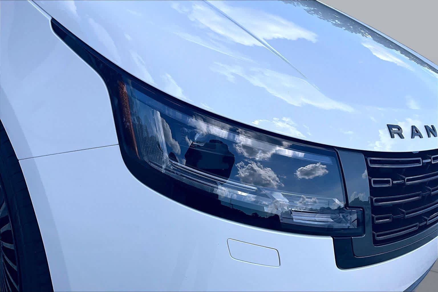 Used 2023 Land Rover Range Rover SE AWD/4WD image 27