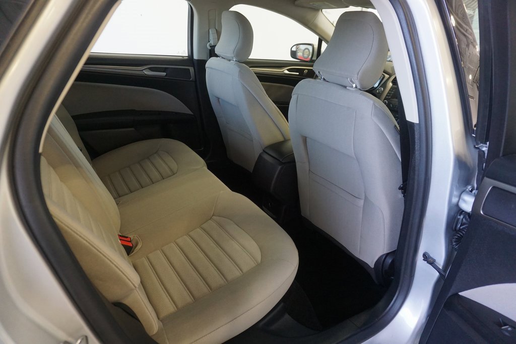 Used 2018 Ford Fusion S image 19