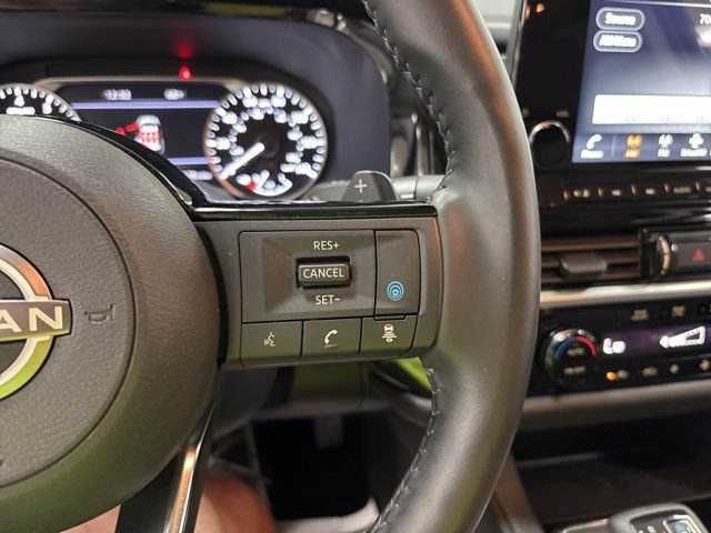 Used 2023 Nissan Pathfinder SL AWD/4WD image 25