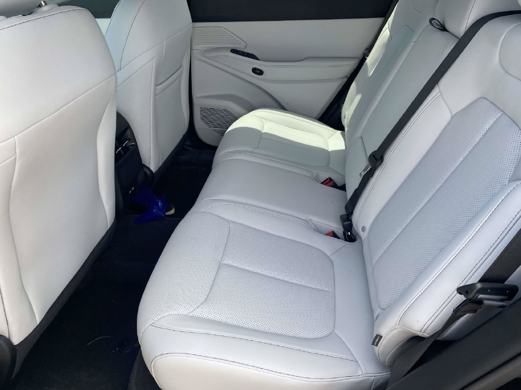 New 2026 Jeep Cherokee Limited AWD/4WD image 39