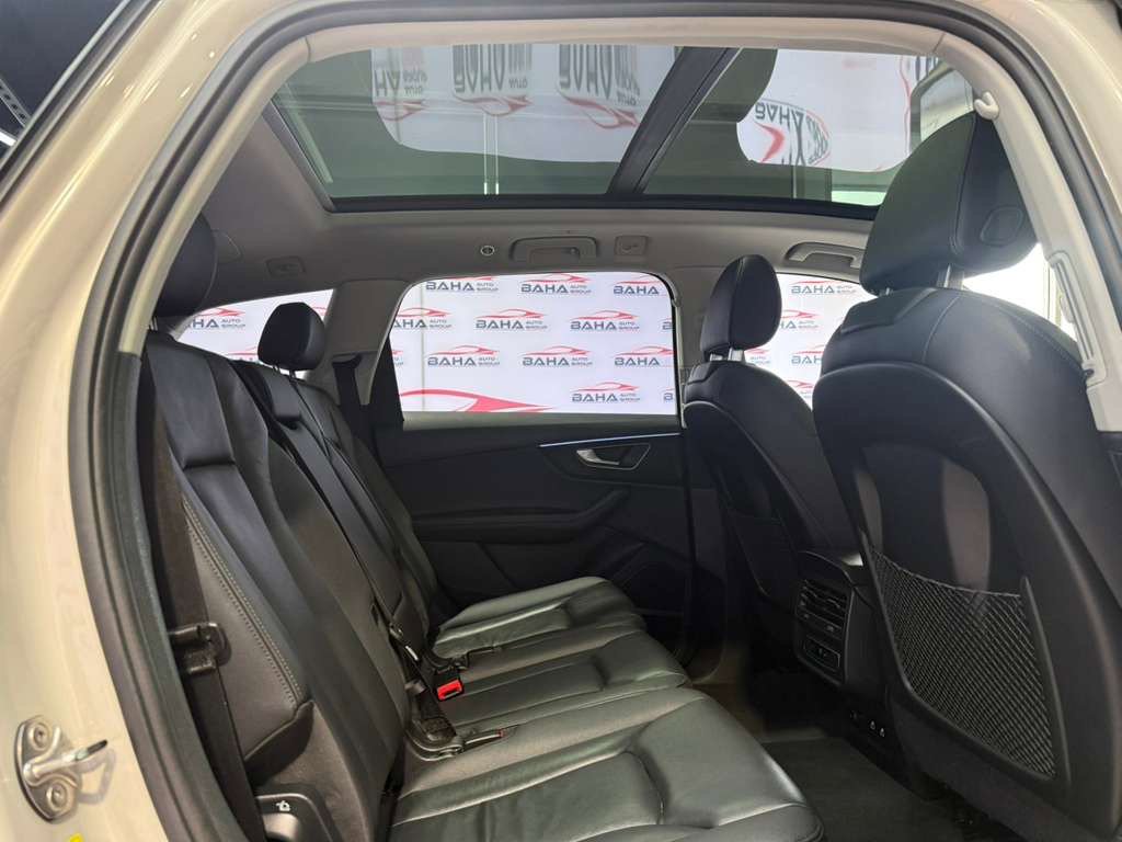 Used 2024 Audi Q7 Premium Plus image 42