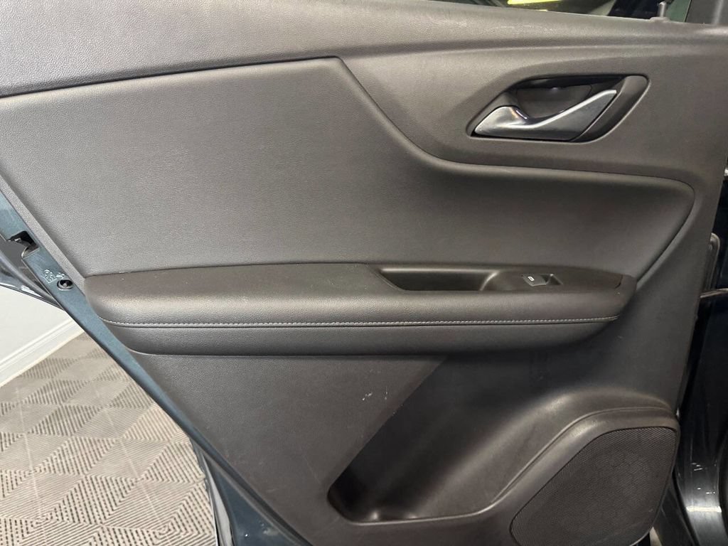 Used 2019 Chevrolet Blazer LT FWD image 48