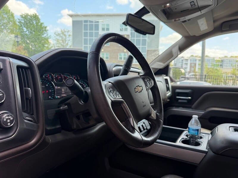 Used 2016 Chevrolet Silverado 1500 LTZ AWD/4WD image 11