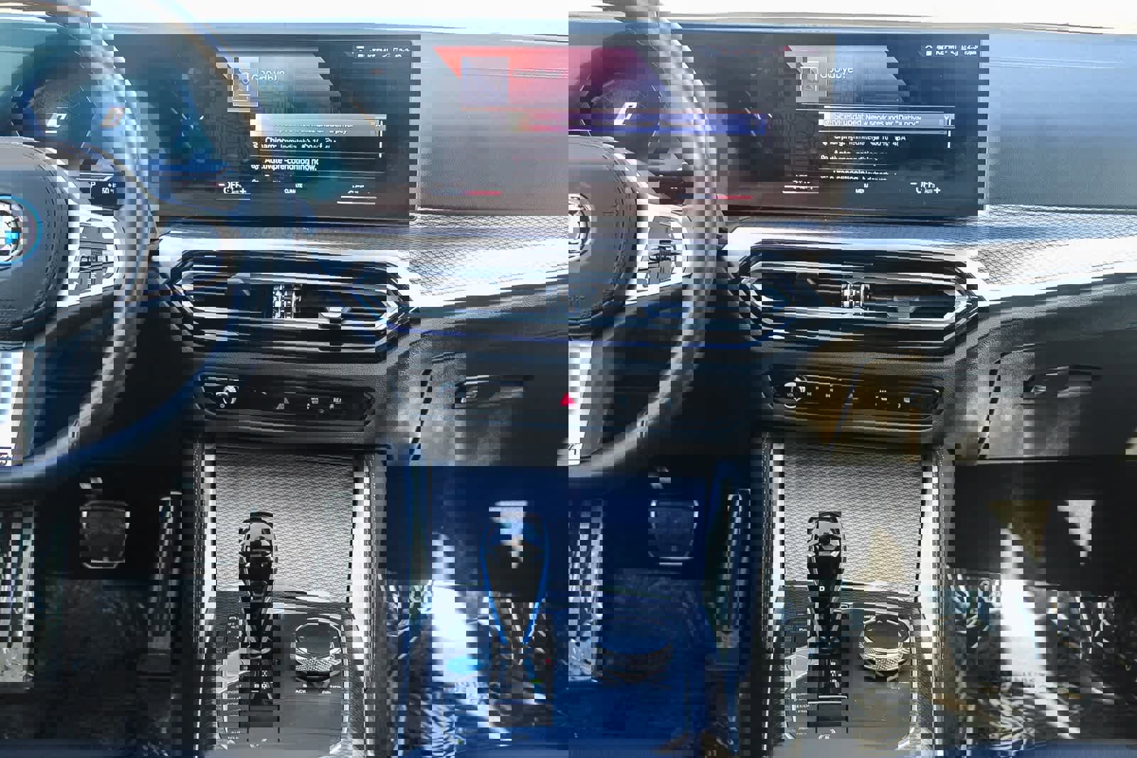 Used 2022 BMW i4 eDrive40 w/ M Sport Package image 13