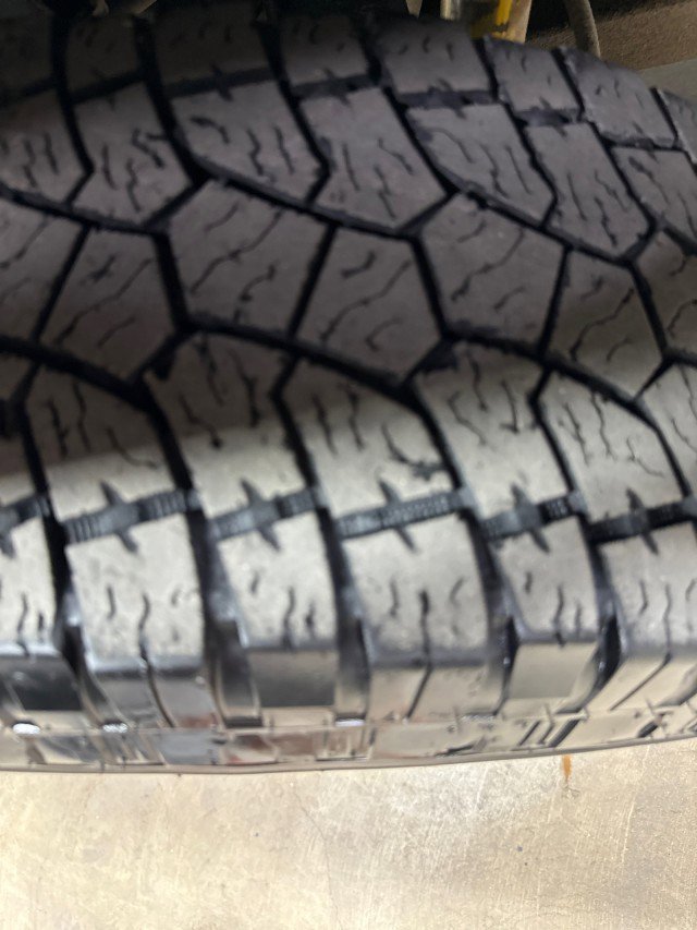 Used 2018 RAM 2500 Tradesman w/ Chrome Appearance Group image 41