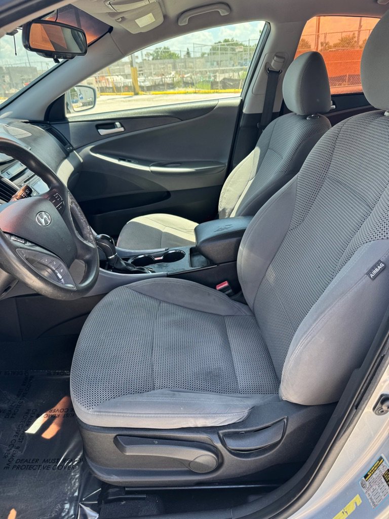 Used 2013 Hyundai Sonata GLS image 7