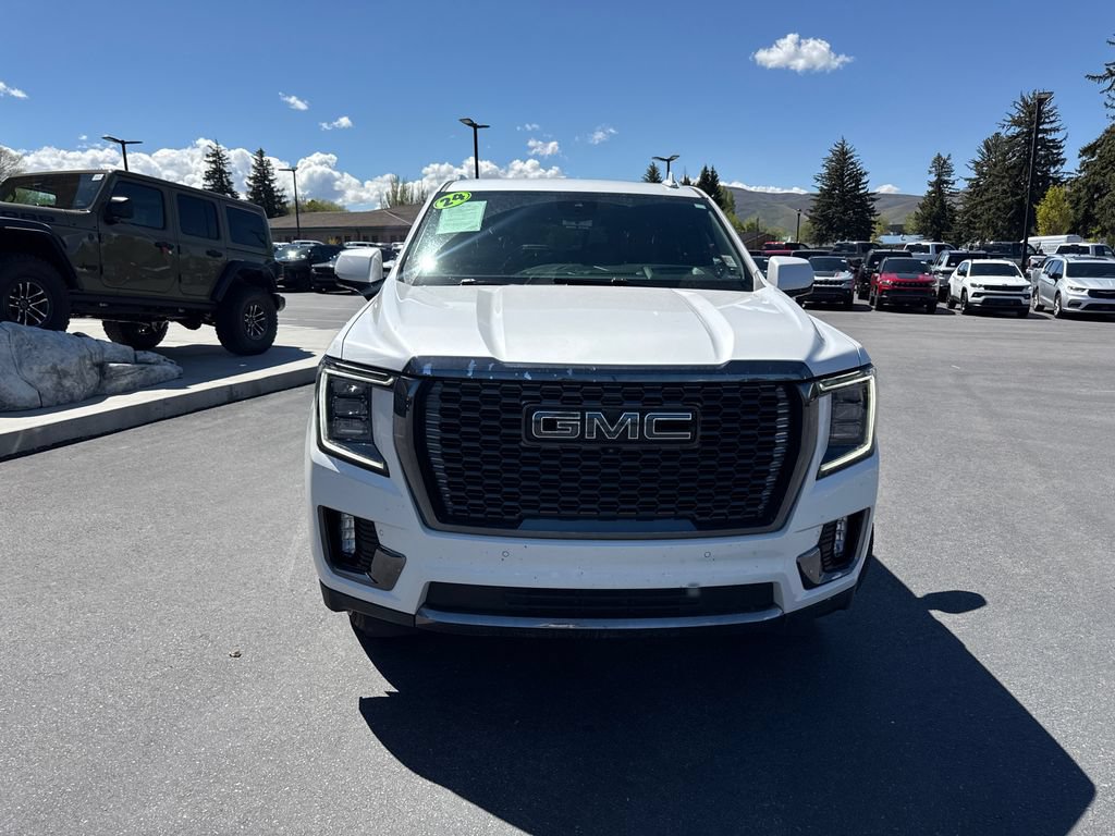 Used 2024 GMC Yukon Denali Ultimate AWD/4WD image 2