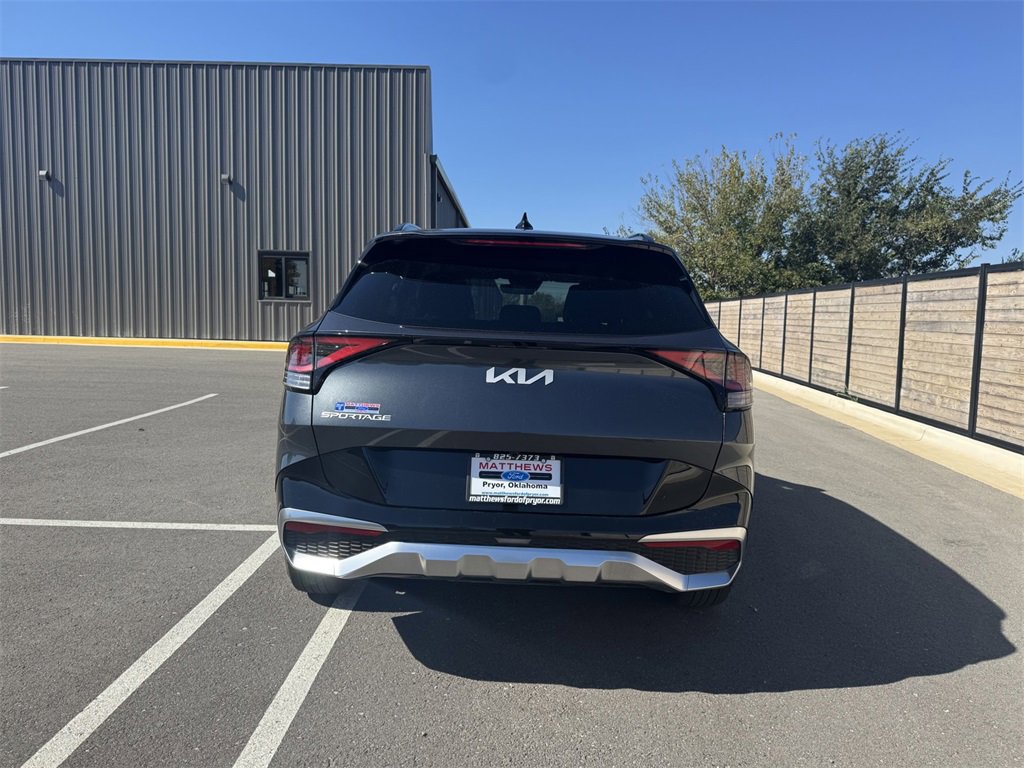 Used 2024 Kia Sportage SX image 4