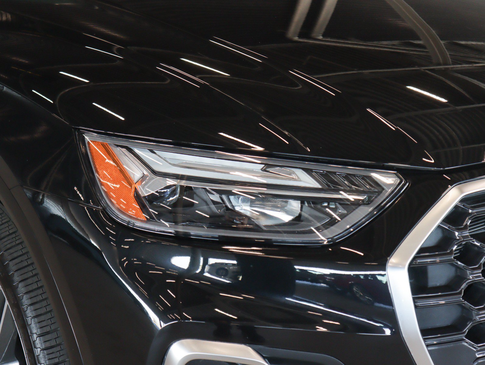 Certified 2025 Audi Q5 e Premium AWD/4WD image 11