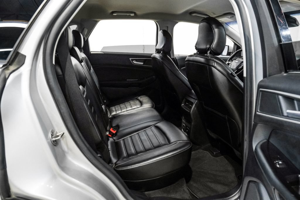 Used 2019 Ford Edge SEL w/ Equipment Group 201A FWD image 37