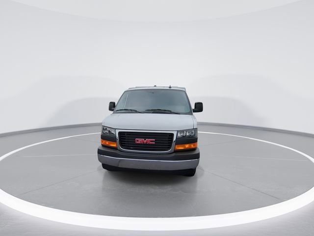 New 2025 GMC Savana 3500 w/ Power Convenience Package RWD image 3